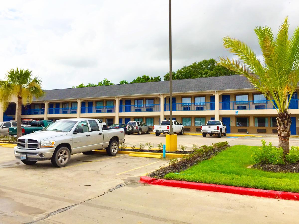 Americas Best Value Inn & Suites Mont Belvieu Houston Eldon Экстерьер фото